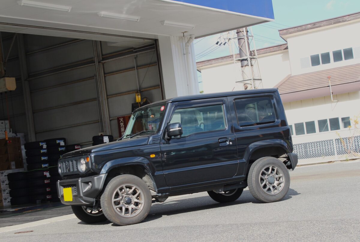 カスタムブログ】JB64ジムニーに4×4エンジニアリング ブラッドレーV 
