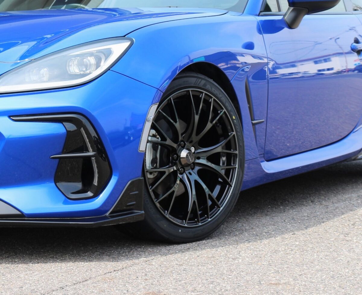 BRZ『ウエッズスポーツSA-20R』を装着！スポーツカーらしい洗礼された 