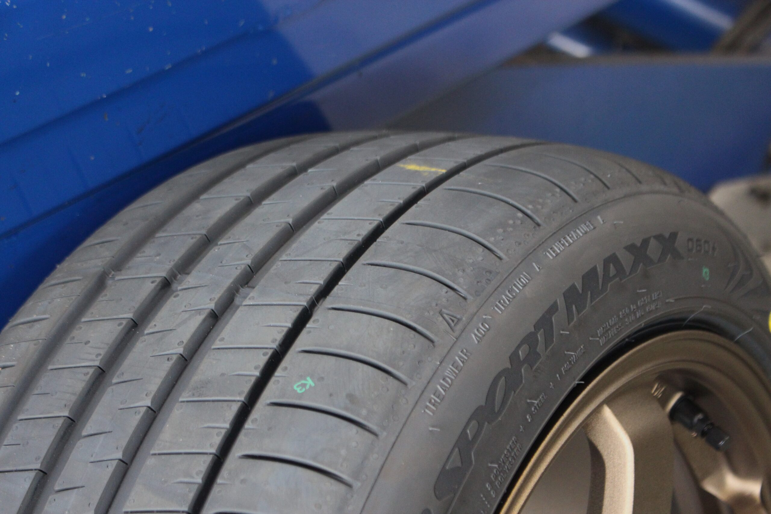 ダンロップ SP SPORT MAXX060+ コンフォート系スポーツタイヤ ウェット性能