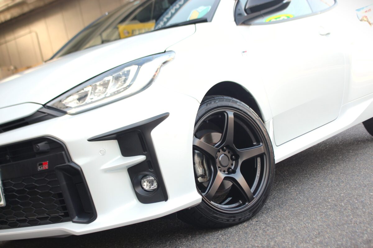 GRヤリス T5R 黒ホイール WORK ワーク EMOTION エモーション ワークエモーション