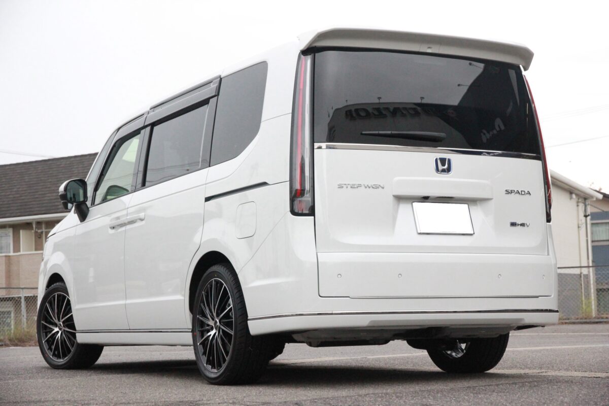 RP8×WEDS LEONIS】純正車高のステップワゴンに18インチ！！ウェッズ 