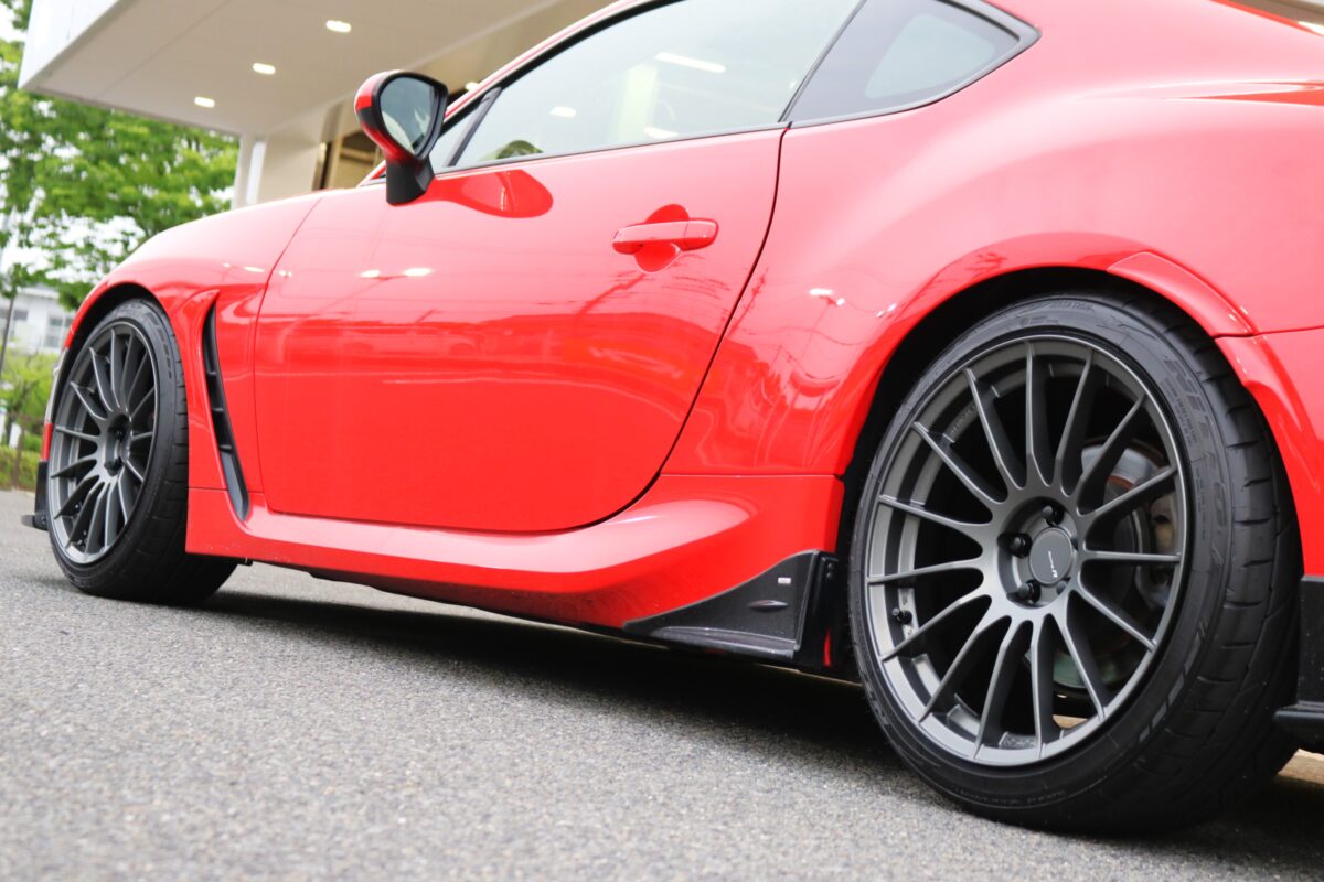 ZD8】BRZにチューナーサイズのエンケイ・RS05RRを装着したら