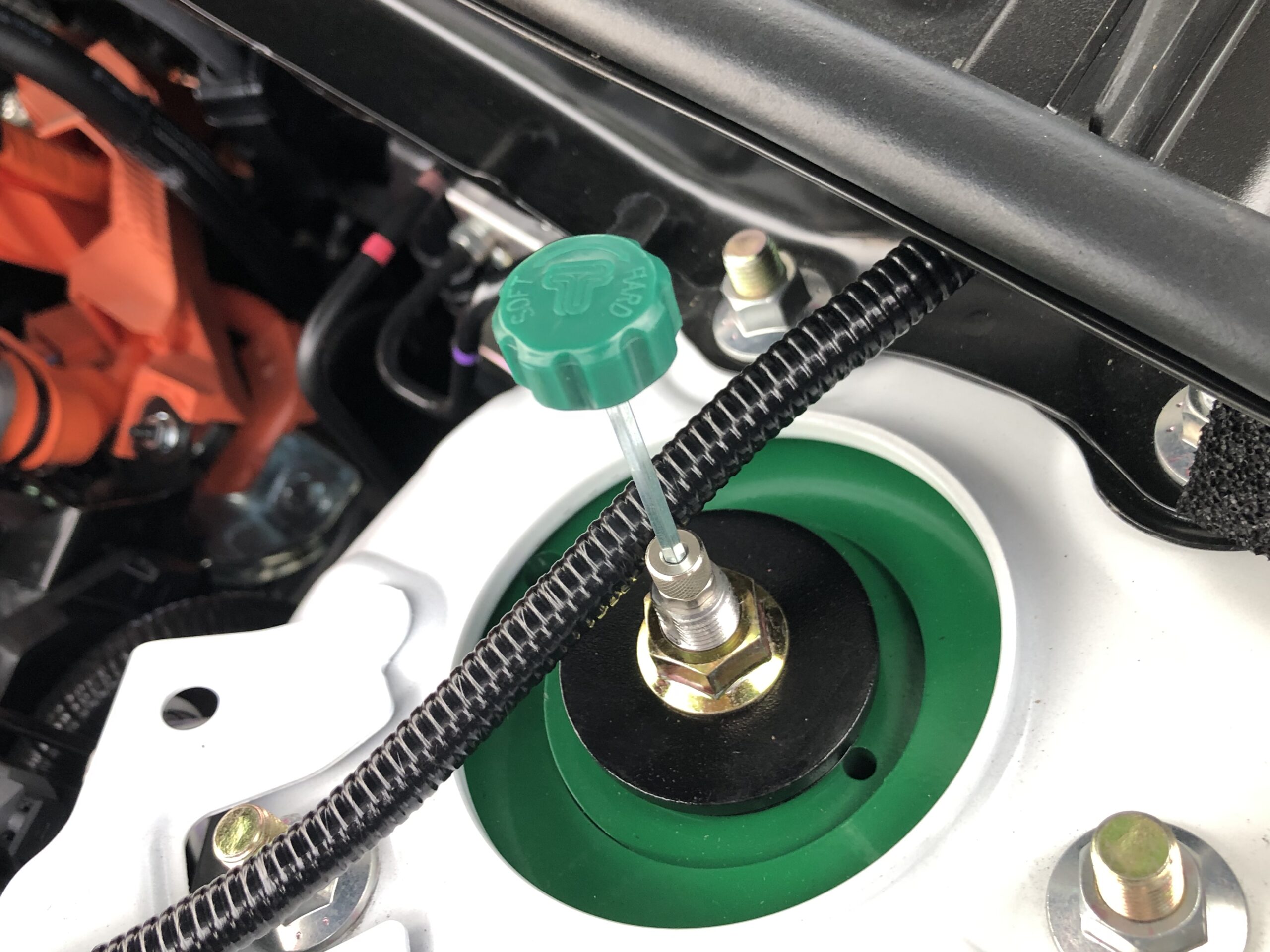 カスタムブログ】クラウンスポーツを車高調でローダウン！TEIN RX1で 