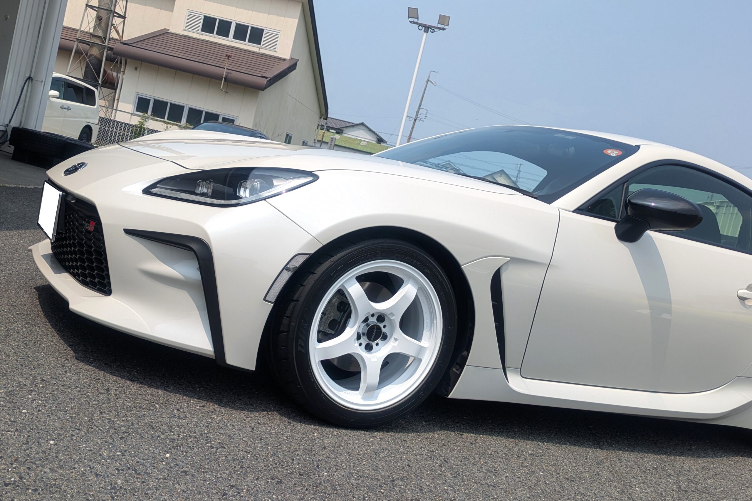 カスタムブログ】GR86にAME トレーサーGT-V 17インチを装着! 純正18 