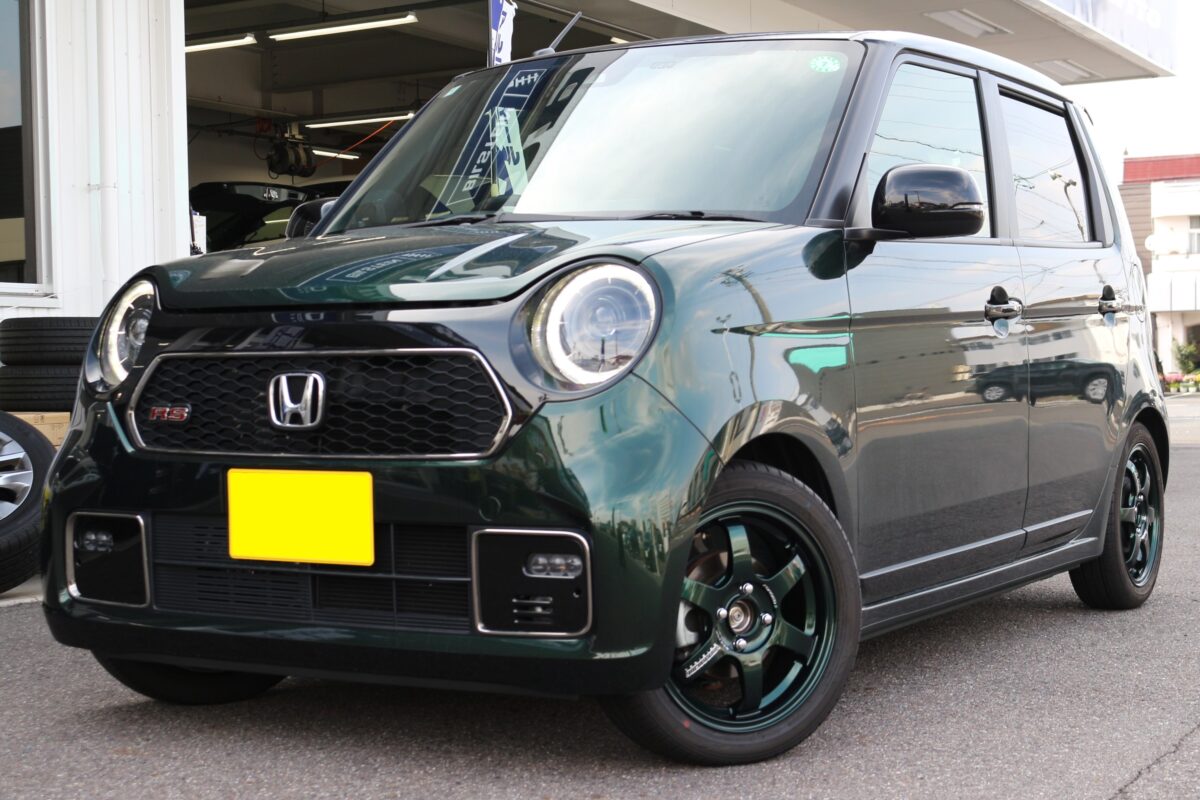 レーシンググリーン(IG)　RAYS VOLKRACING  TE37 SONICの15インチを装着したN-ONE