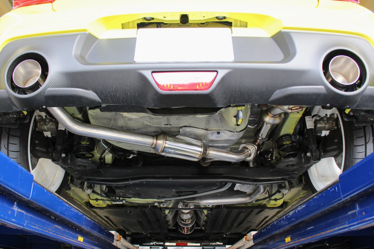 ZC33S スイフトスポーツのマフラー交換】マフラーサウンドもカスタムに 