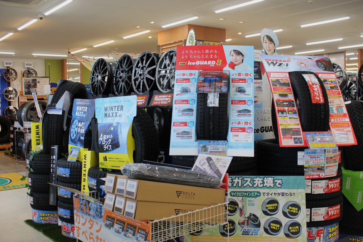 スタッドレスタイヤ　テスラ　シーライオン７　電気自動車　静粛性　静かなスタッドレスタイヤ　ノキアン　ハッカペリッタ　BYD　ホイール　セット　お値打ち　安い　在庫　ダンロップ　GIZ3　WZ-1　IG80　シンクロウェザー