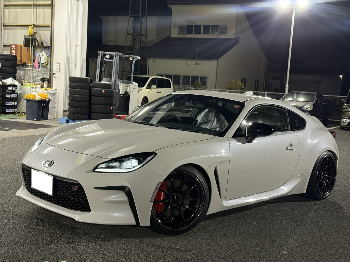 【GR86】ADVAN Racing RSⅢ 9.5Jを飲み込む！ローダウンでセッティングする圧巻のコンケイブスタイルの完成！ | 四日市店 ...