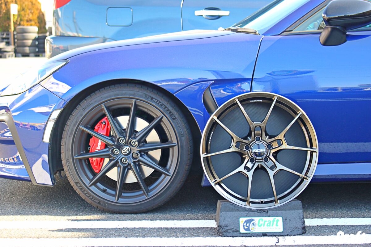 GR86 ZN8にVOLK G025を即日取付！納期問題もTPMSも、クラフト厚木店が