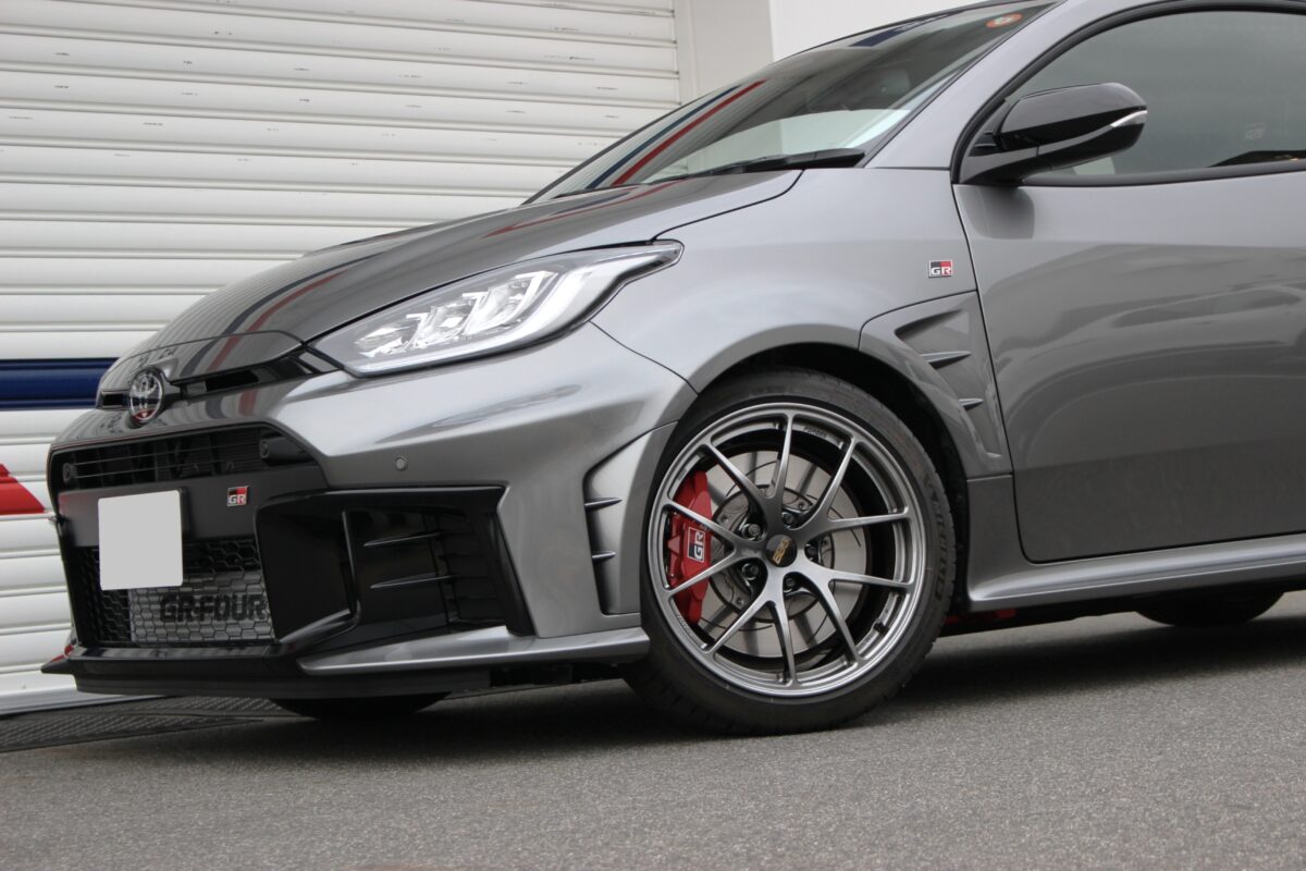 GRヤリスに鍛造ホイールBBS RI-A＆HKSハイパーマックスS取付け