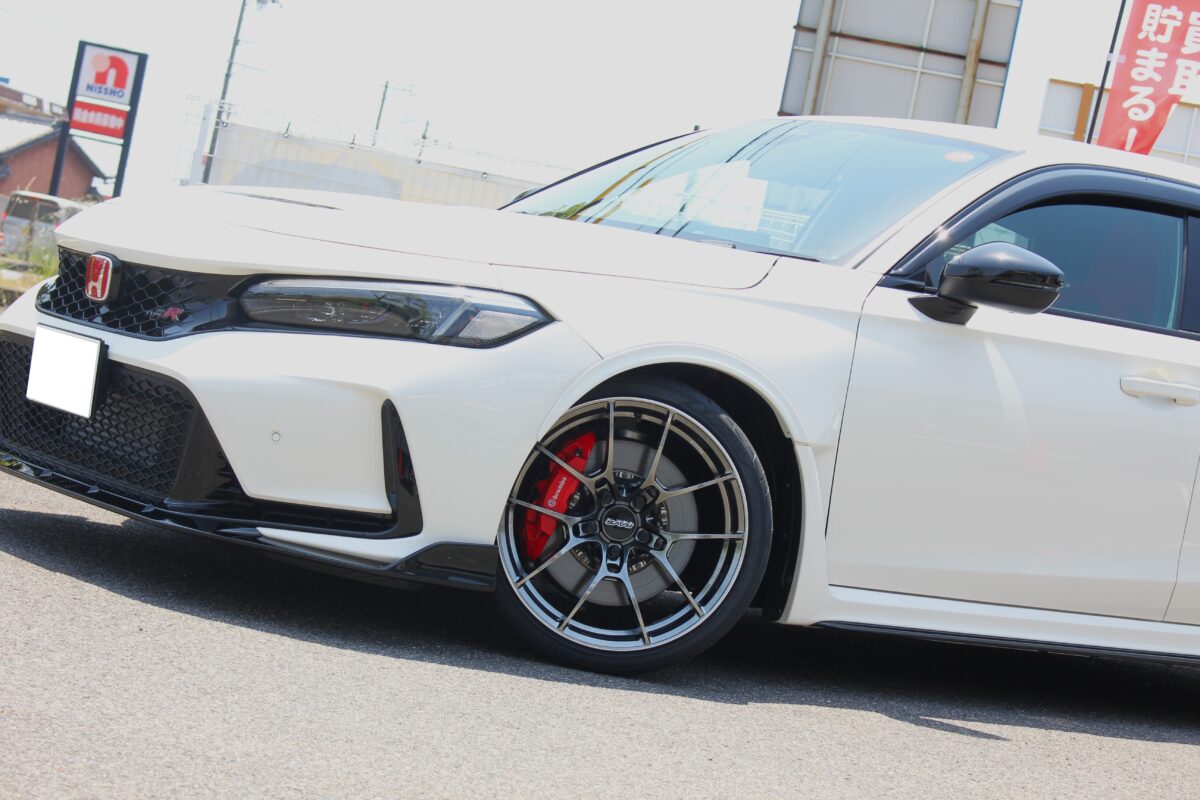 シビックタイプR】デザインだってバランスが大事。レイズ VOLKRACING 