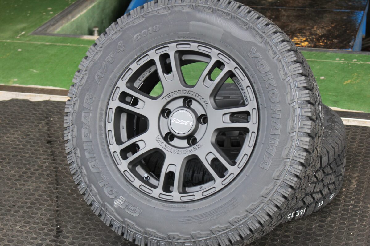 デリカ用RAV4用⭐️235/70R16⭐️ヨコハマ⭐️A/T4⭐️マットブラック 