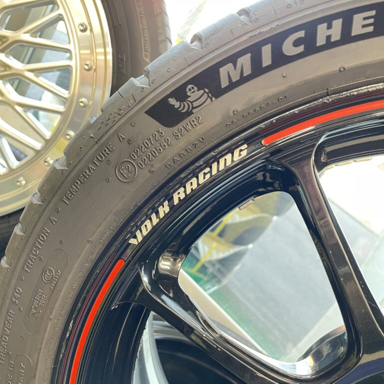 レイズ VOLK ZE40 ミシュラン PS5 スイフトスポーツ