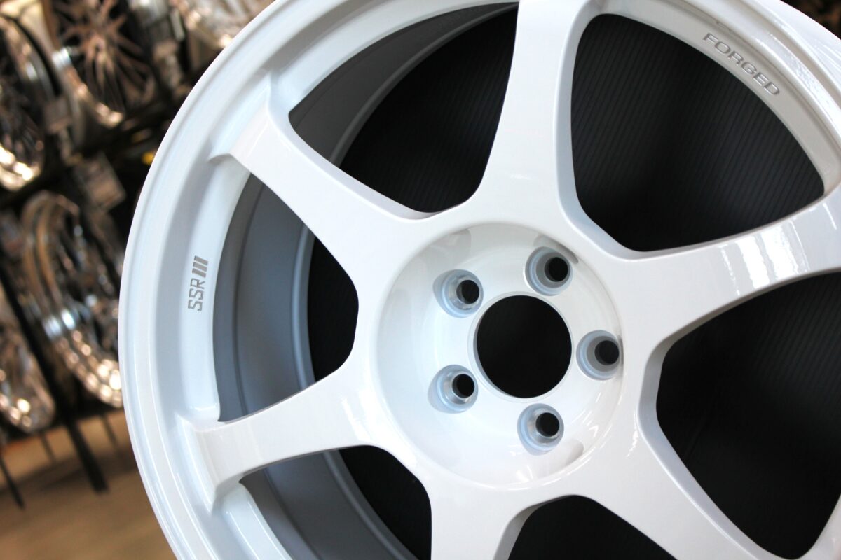 SSR タイプC フォージドのホワイトカラー