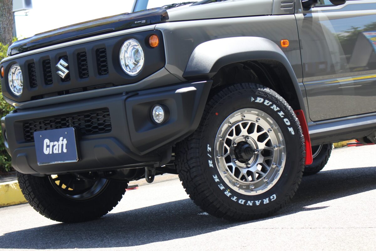 ジムニーシエラにMID ナイトロパワー M29 スティンガーを装着した画像